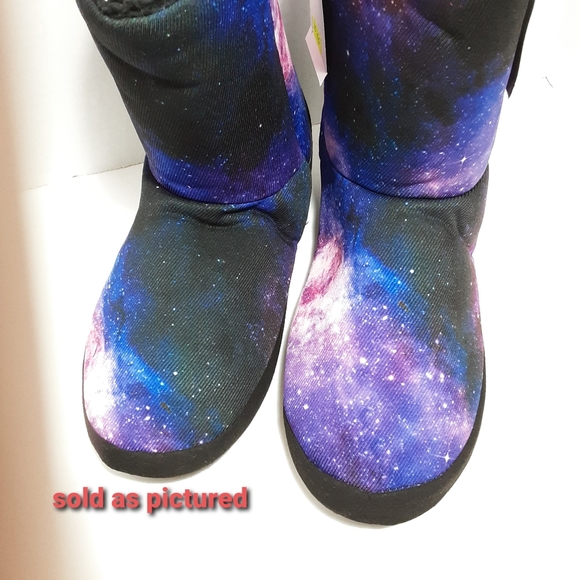 Galaxy Print Slipper Boots NWT - Picture 4 of 6